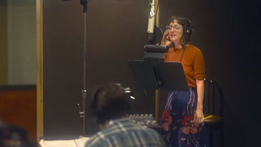 Hot Clip of the Day: Carmen Cusack's Gorgeous Voice Is Go...
