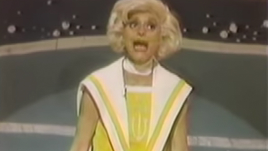 Hot Clip of the Day: Carol Channing Bumps It to Blondes