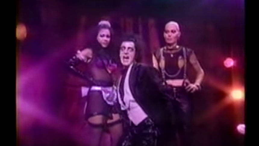 Hot Clip of the Day: Raúl Esparza & Daphne Rubin-Vega Bri...