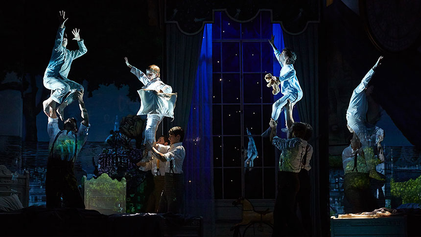 Finding Neverland- Kids- Flying-