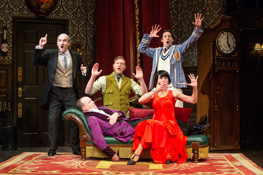 The Play That Goes Wrong- Broadway-