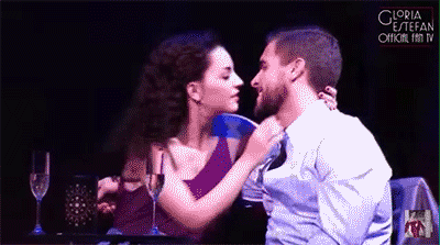 On Your Feet Broadway- Josh Segarra- Ana Villafañe- GIF- Kiss GIF