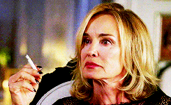 Fiona- Coven- GIF